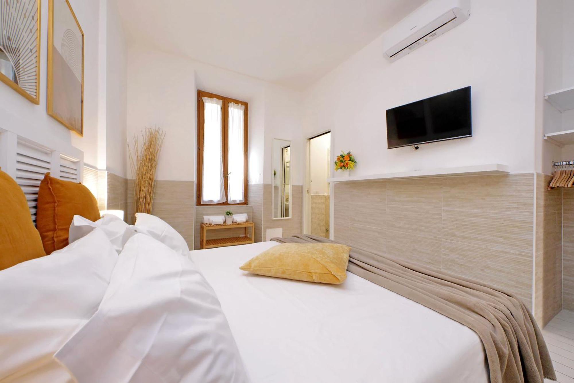 Opera Inn Suites - Rooms And Apartments Roma Eksteriør bilde