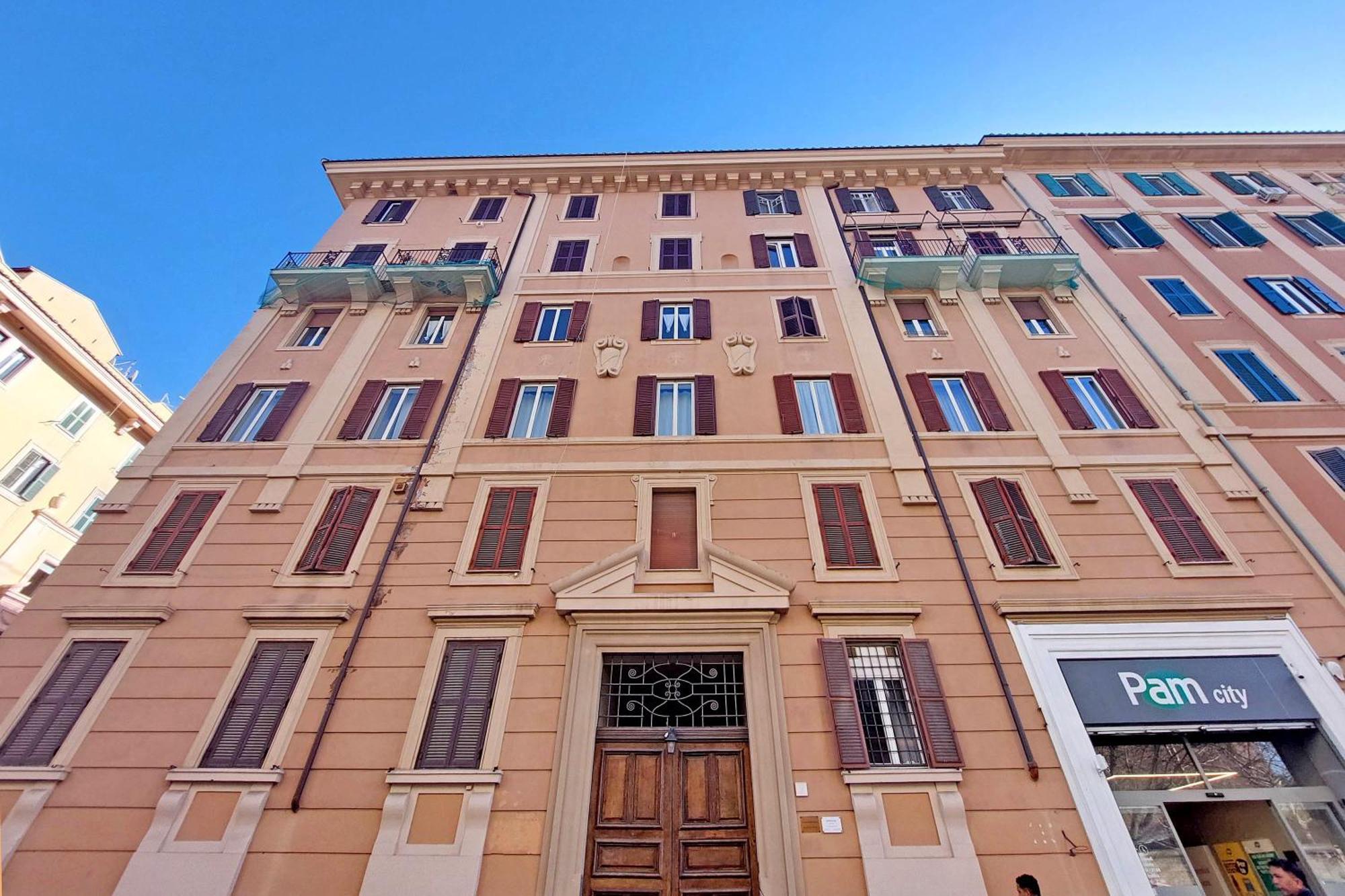 Opera Inn Suites - Rooms And Apartments Roma Eksteriør bilde